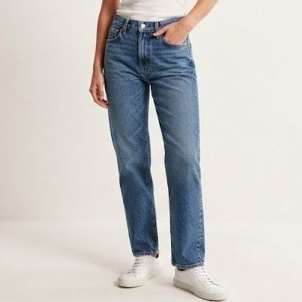 Abercrombie & Fitch 90s Relaxed Jean Womens 32/14S Inseam 28.5 Blue High Rise
